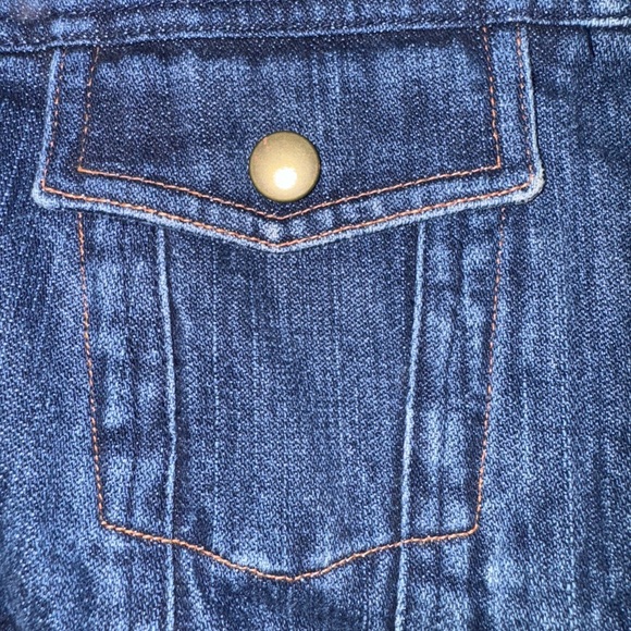 Banana Republic Cream Faux Fur Lined Denim Jacket. Ladies sized small. - Picture 6 of 13